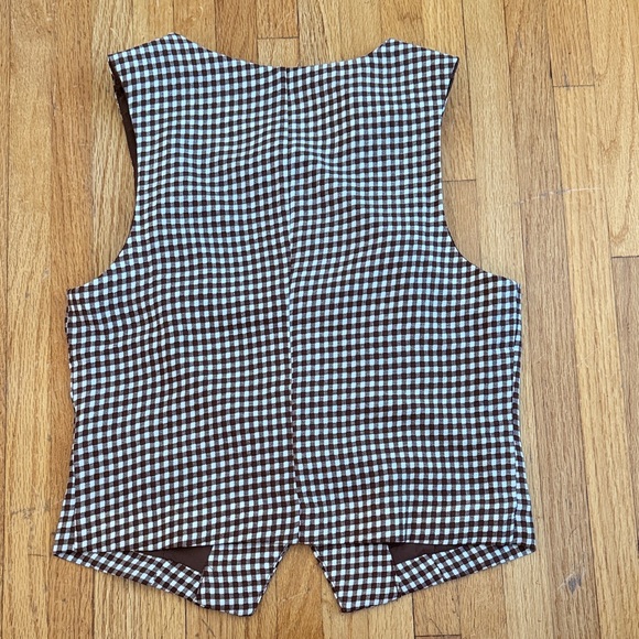 Brown and White Vest - Picture 3 of 3